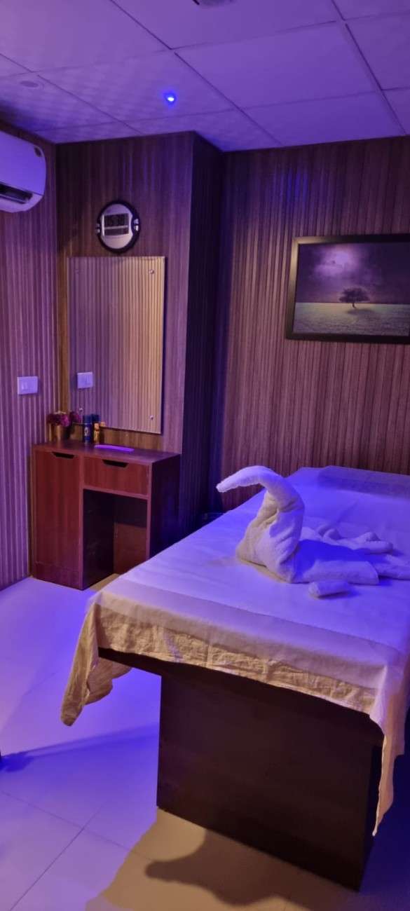 ALMA SPA bed area